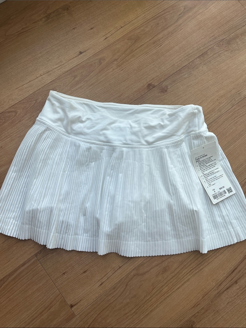 lululemon athletica Pleat to Street Mid-Rise Skirt - Picture 3 of 4